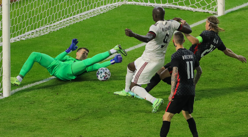 本菲卡2009年阵容推荐 本菲卡2009年阵容推荐